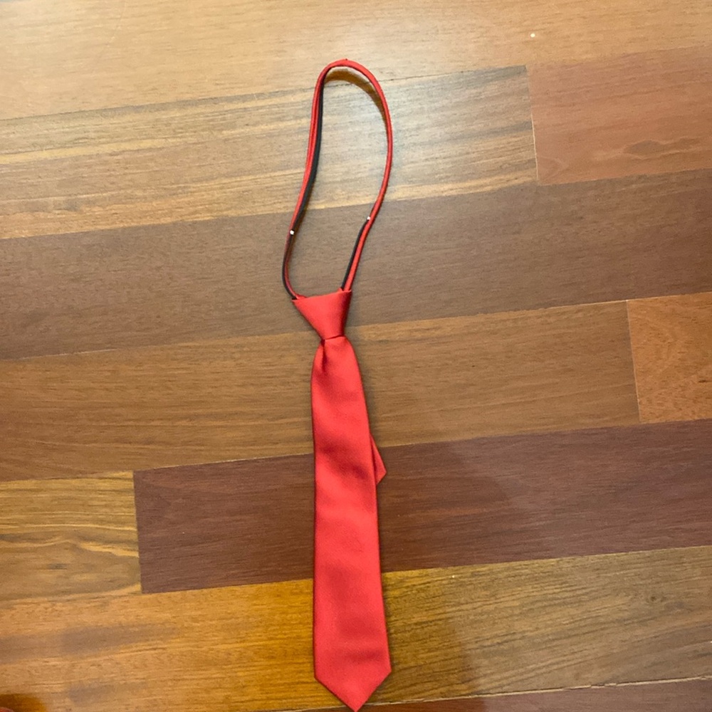 Crown and Ivey kids tie